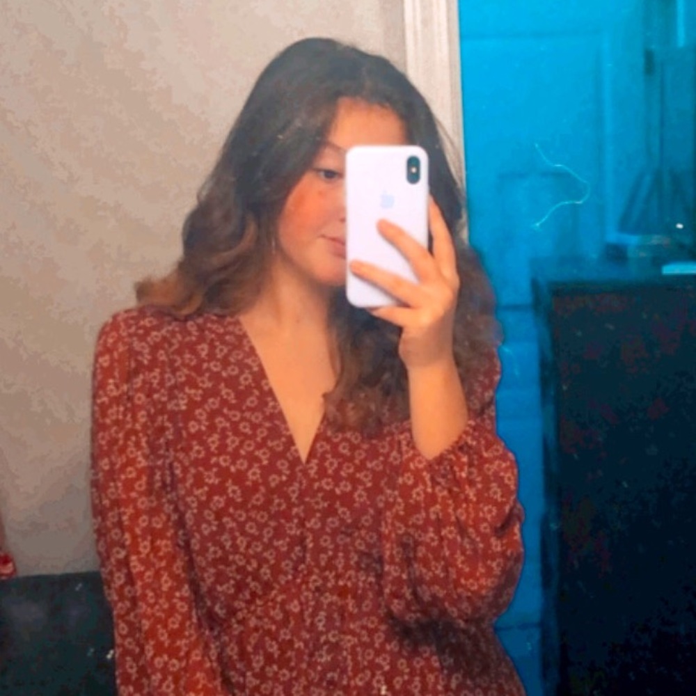 Meet your Posher, Chloe